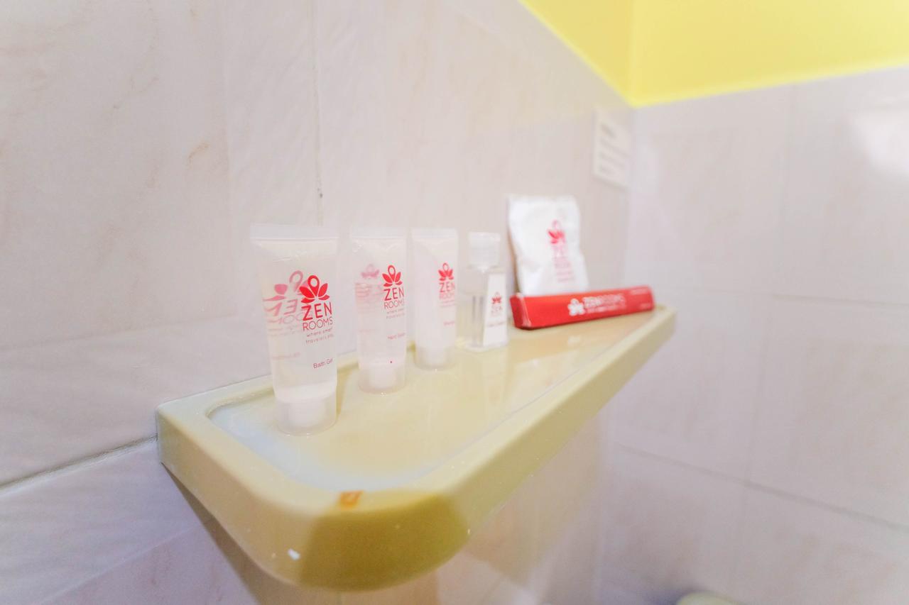 פוארטו גאלרה Zen Rooms White Beach מראה חיצוני תמונה